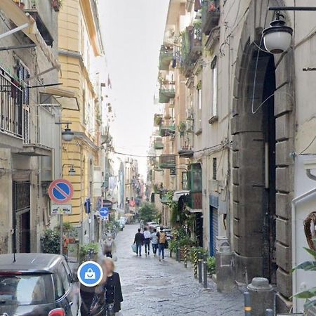 Bed and Breakfast La Stanza Di Zeza à Naples Extérieur photo
