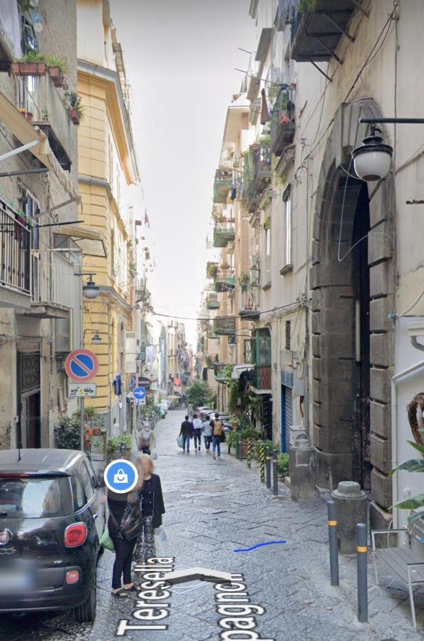 Bed and Breakfast La Stanza Di Zeza à Naples Extérieur photo